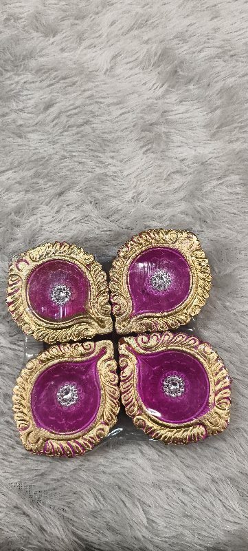 Tear Drop shap Diya 4Pc