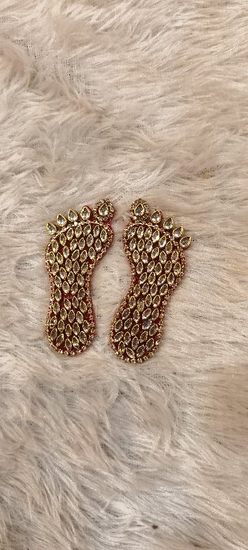 Laxmi Charan Kundan (Pair)